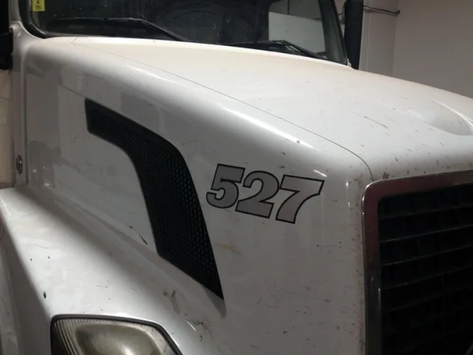 Photo #18 of BANKRUPTCY OF KLC TRANSPORTATION, INC. - 13 LATE MODEL SEMI-TRUCKS: (8) 2005 - 2007 PETERBILT, (4) 2007 VOLVO & (1) 2006 STERLING