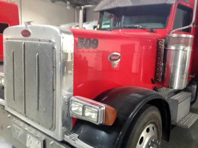 Photo #24 of BANKRUPTCY OF KLC TRANSPORTATION, INC. - 13 LATE MODEL SEMI-TRUCKS: (8) 2005 - 2007 PETERBILT, (4) 2007 VOLVO & (1) 2006 STERLING