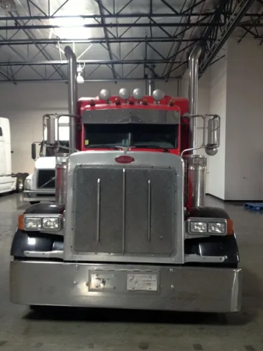 Photo #25 of BANKRUPTCY OF KLC TRANSPORTATION, INC. - 13 LATE MODEL SEMI-TRUCKS: (8) 2005 - 2007 PETERBILT, (4) 2007 VOLVO & (1) 2006 STERLING