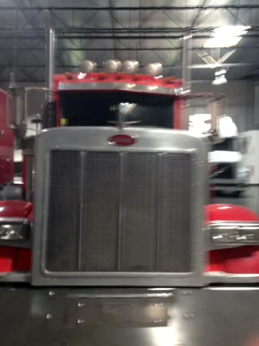 Photo #30 of BANKRUPTCY OF KLC TRANSPORTATION, INC. - 13 LATE MODEL SEMI-TRUCKS: (8) 2005 - 2007 PETERBILT, (4) 2007 VOLVO & (1) 2006 STERLING