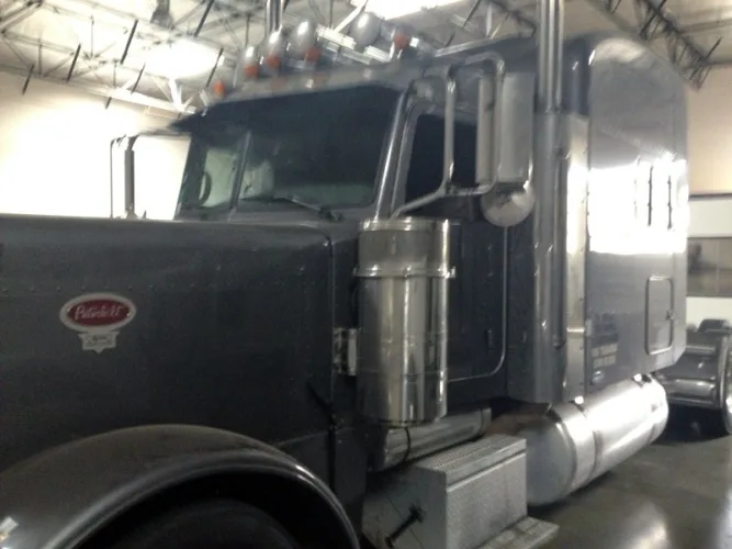 Photo #63 of BANKRUPTCY OF KLC TRANSPORTATION, INC. - 13 LATE MODEL SEMI-TRUCKS: (8) 2005 - 2007 PETERBILT, (4) 2007 VOLVO & (1) 2006 STERLING