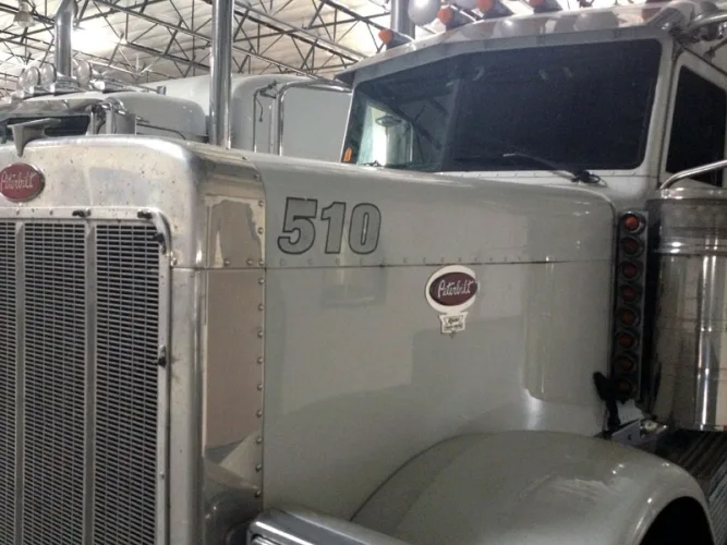 Photo #81 of BANKRUPTCY OF KLC TRANSPORTATION, INC. - 13 LATE MODEL SEMI-TRUCKS: (8) 2005 - 2007 PETERBILT, (4) 2007 VOLVO & (1) 2006 STERLING