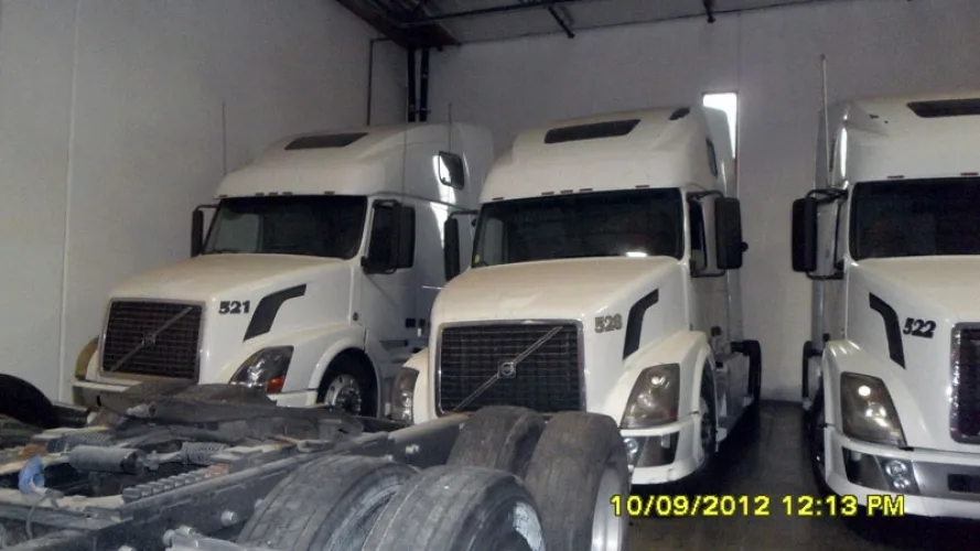 Photo #92 of BANKRUPTCY OF KLC TRANSPORTATION, INC. - 13 LATE MODEL SEMI-TRUCKS: (8) 2005 - 2007 PETERBILT, (4) 2007 VOLVO & (1) 2006 STERLING