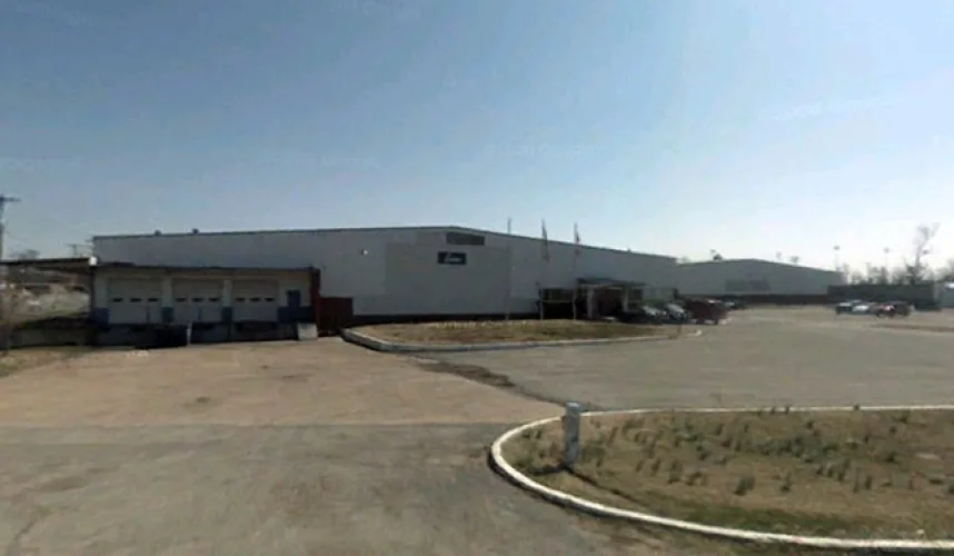Photo #5 of REAL ESTATE FORMERLY OF AMERICAN CASUAL FURNITURE - 133,000 SQ. FT. WAREHOUSE/INDUSTRIAL BUILDING