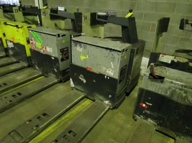 Photo #6 of PERSONALIZED DISTRIBUTION SYSTEMS, MATERIAL HANDLING EQUIPMENT INCLUDING: (27) REFRIGERATED TRAILERS, FORKLIFTS, PALLET JACKS & MORE