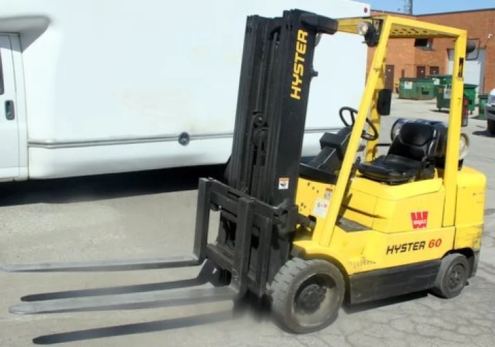 Photo #1 of (4) 1999-2004 HYSTER 5,300 LBS TO 11,000 LBS CAPACITY PROPANE FORKLIFTS