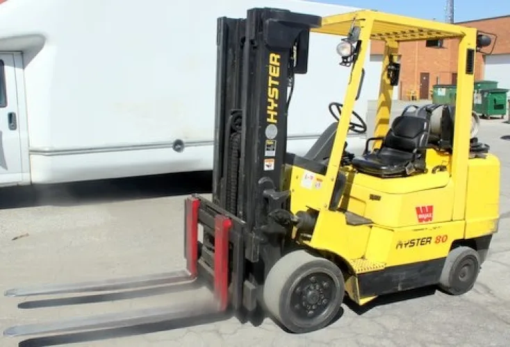 Photo #14 of (4) 1999-2004 HYSTER 5,300 LBS TO 11,000 LBS CAPACITY PROPANE FORKLIFTS