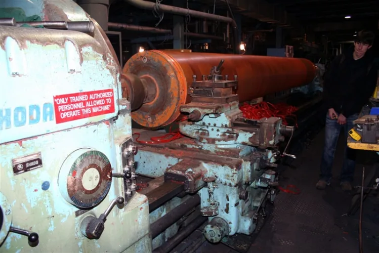 Photo #2 of DAY 1 OF 2 DAY AUCTION: FORMERLY OF VERSO PAPER - SARTELL MILL, ONE MILLION SQUARE FOOT PAPER MANUFACTURING FACILITY, OVER 2500 LOTS INCLUDING:  PAPERMAKING EQUIPMENT, MACHINE SHOP & ROLL MAKING, FABRICATION, HUGE LABORATORY, OVERHEAD CRANES, PLANT