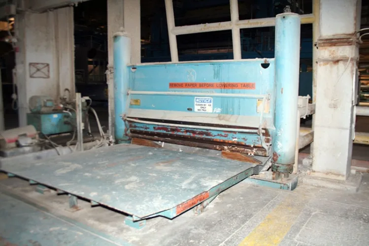 Photo #5 of DAY 1 OF 2 DAY AUCTION: FORMERLY OF VERSO PAPER - SARTELL MILL, ONE MILLION SQUARE FOOT PAPER MANUFACTURING FACILITY, OVER 2500 LOTS INCLUDING:  PAPERMAKING EQUIPMENT, MACHINE SHOP & ROLL MAKING, FABRICATION, HUGE LABORATORY, OVERHEAD CRANES, PLANT