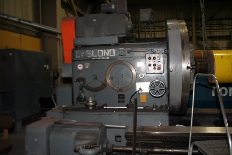Photo #28 of DAY 1 OF 2 DAY AUCTION: FORMERLY OF VERSO PAPER - SARTELL MILL, ONE MILLION SQUARE FOOT PAPER MANUFACTURING FACILITY, OVER 2500 LOTS INCLUDING:  PAPERMAKING EQUIPMENT, MACHINE SHOP & ROLL MAKING, FABRICATION, HUGE LABORATORY, OVERHEAD CRANES, PLANT