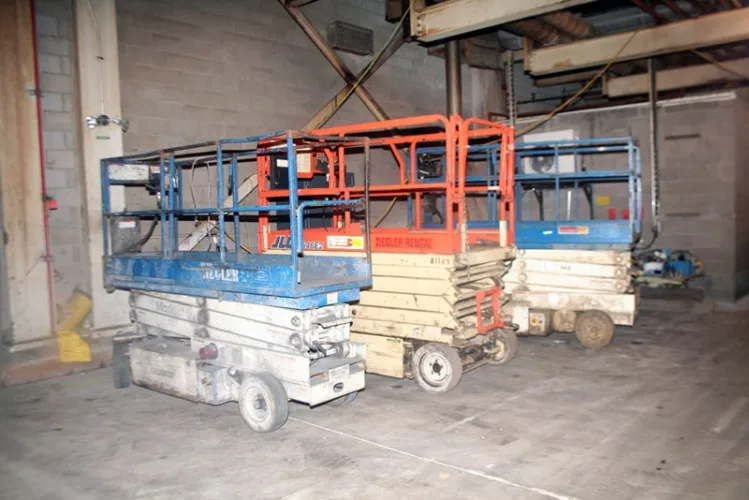 Photo #66 of DAY 1 OF 2 DAY AUCTION: FORMERLY OF VERSO PAPER - SARTELL MILL, ONE MILLION SQUARE FOOT PAPER MANUFACTURING FACILITY, OVER 2500 LOTS INCLUDING:  PAPERMAKING EQUIPMENT, MACHINE SHOP & ROLL MAKING, FABRICATION, HUGE LABORATORY, OVERHEAD CRANES, PLANT