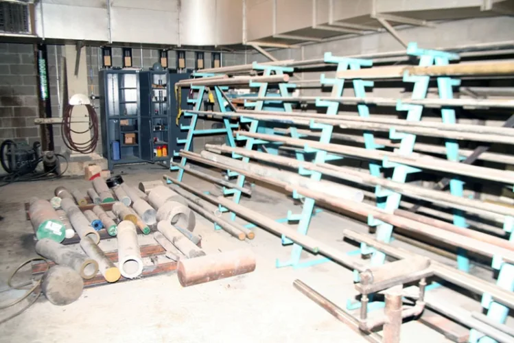 Photo #106 of DAY 1 OF 2 DAY AUCTION: FORMERLY OF VERSO PAPER - SARTELL MILL, ONE MILLION SQUARE FOOT PAPER MANUFACTURING FACILITY, OVER 2500 LOTS INCLUDING:  PAPERMAKING EQUIPMENT, MACHINE SHOP & ROLL MAKING, FABRICATION, HUGE LABORATORY, OVERHEAD CRANES, PLANT