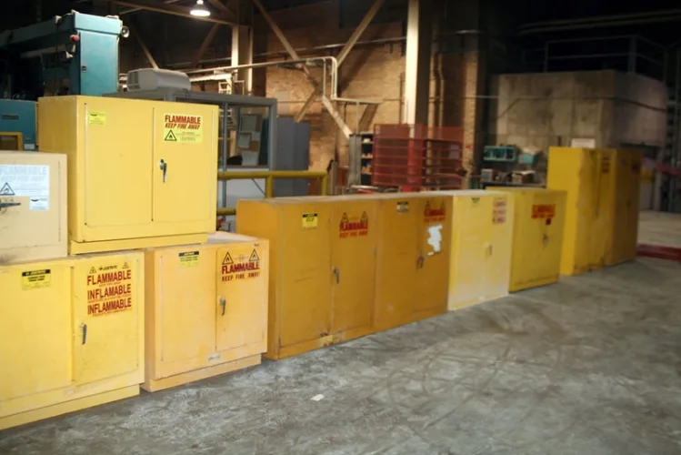 Photo #158 of DAY 1 OF 2 DAY AUCTION: FORMERLY OF VERSO PAPER - SARTELL MILL, ONE MILLION SQUARE FOOT PAPER MANUFACTURING FACILITY, OVER 2500 LOTS INCLUDING:  PAPERMAKING EQUIPMENT, MACHINE SHOP & ROLL MAKING, FABRICATION, HUGE LABORATORY, OVERHEAD CRANES, PLANT