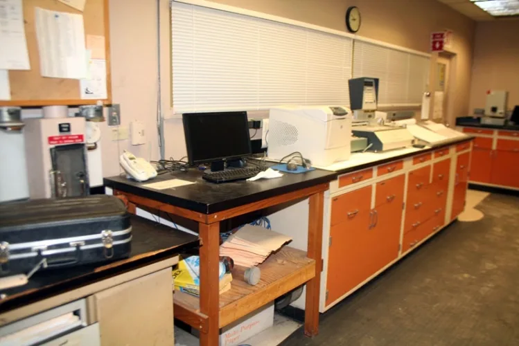 Photo #167 of DAY 1 OF 2 DAY AUCTION: FORMERLY OF VERSO PAPER - SARTELL MILL, ONE MILLION SQUARE FOOT PAPER MANUFACTURING FACILITY, OVER 2500 LOTS INCLUDING:  PAPERMAKING EQUIPMENT, MACHINE SHOP & ROLL MAKING, FABRICATION, HUGE LABORATORY, OVERHEAD CRANES, PLANT
