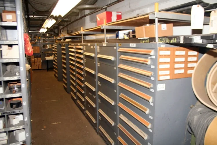 Photo #181 of DAY 1 OF 2 DAY AUCTION: FORMERLY OF VERSO PAPER - SARTELL MILL, ONE MILLION SQUARE FOOT PAPER MANUFACTURING FACILITY, OVER 2500 LOTS INCLUDING:  PAPERMAKING EQUIPMENT, MACHINE SHOP & ROLL MAKING, FABRICATION, HUGE LABORATORY, OVERHEAD CRANES, PLANT