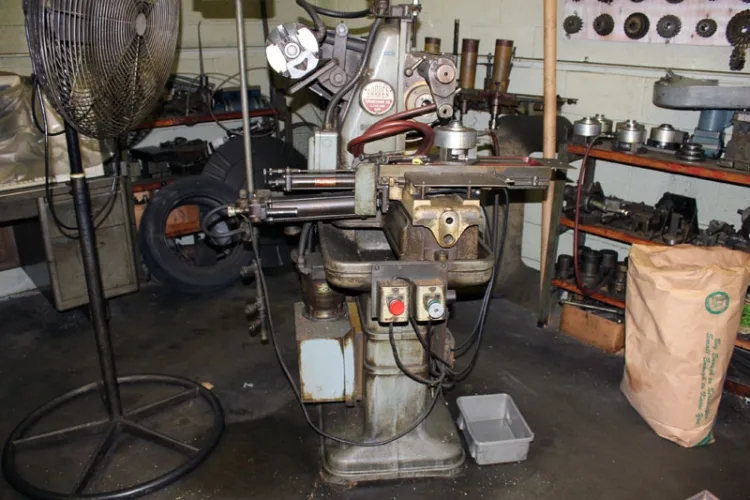 Photo #152 of PLANT CLOSURE OF BT CRELLIN MACHINE SHOP!  ASSET TO INCLUDE: VERTICAL MACHINING CENTERS, CNC TURNING CENTERS, AUTOMATIC SCREW MACHINES, MILLS, LATHES, GRINDERS, AND MUCH MORE!
