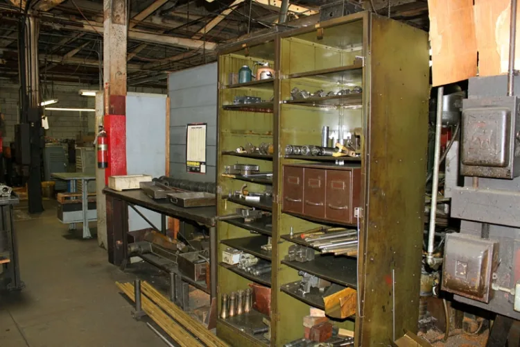 Photo #256 of PLANT CLOSURE OF BT CRELLIN MACHINE SHOP!  ASSET TO INCLUDE: VERTICAL MACHINING CENTERS, CNC TURNING CENTERS, AUTOMATIC SCREW MACHINES, MILLS, LATHES, GRINDERS, AND MUCH MORE!