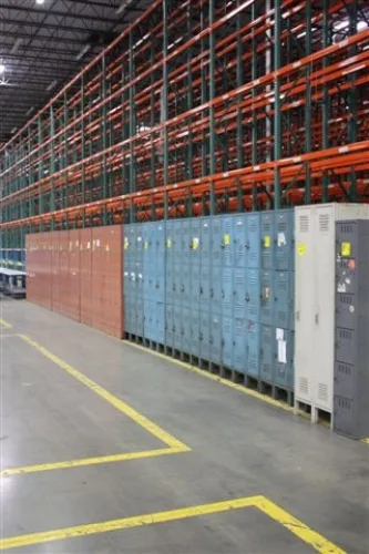 Photo #3 of FORMERLY OF MCGRAW-HILL - HUGH DISTRIBUTION CENTER: HUGE QUANTITY OF CONVEYOR EQUIPMENT, SHELVING UNITS, LOCKERS, WAREHOUSE EQUIPMENT, CARTS, PLUS MUCH MORE!