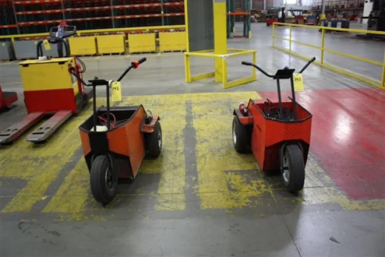 Photo #5 of FORMERLY OF MCGRAW-HILL - HUGH DISTRIBUTION CENTER: HUGE QUANTITY OF CONVEYOR EQUIPMENT, SHELVING UNITS, LOCKERS, WAREHOUSE EQUIPMENT, CARTS, PLUS MUCH MORE!