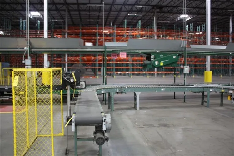 Photo #6 of FORMERLY OF MCGRAW-HILL - HUGH DISTRIBUTION CENTER: HUGE QUANTITY OF CONVEYOR EQUIPMENT, SHELVING UNITS, LOCKERS, WAREHOUSE EQUIPMENT, CARTS, PLUS MUCH MORE!
