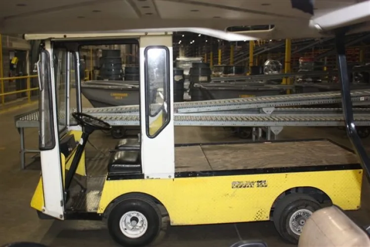 Photo #25 of FORMERLY OF MCGRAW-HILL - HUGH DISTRIBUTION CENTER: HUGE QUANTITY OF CONVEYOR EQUIPMENT, SHELVING UNITS, LOCKERS, WAREHOUSE EQUIPMENT, CARTS, PLUS MUCH MORE!