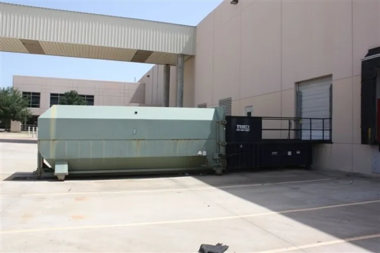 Photo #33 of FORMERLY OF MCGRAW-HILL - HUGH DISTRIBUTION CENTER: HUGE QUANTITY OF CONVEYOR EQUIPMENT, SHELVING UNITS, LOCKERS, WAREHOUSE EQUIPMENT, CARTS, PLUS MUCH MORE!