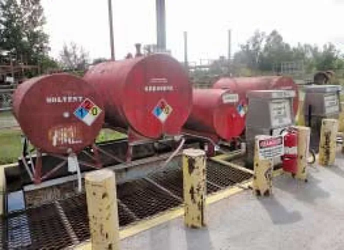 Photo #40 of HUGE TWO-DAY AUCTION OVER 1,000 LOTS - LAFARGE MIDWEST INC.: 776 ACRE CEMENT PRODUCTION FACILITY INCLUDING MACHINERY, EQUIPMENT, STEEL BUILDING STRUCTURES, COPPER WIRING, TRANSFORMERS AND SUPPORT EQUIPMENT