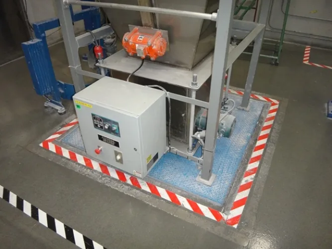 Photo #2 of AVAILABLE FOR IMMEDIATE SALE:                                                   
HIGH TECH SOLAR ELECTRONIC MATERIALS MANUFACTURING EQUIPMENT