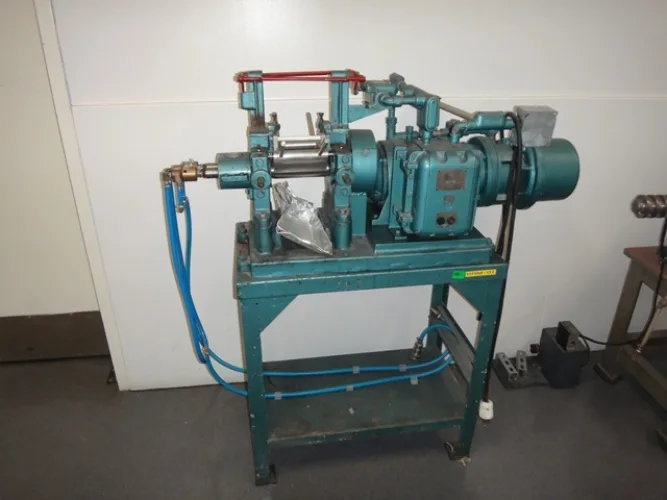 Photo #9 of AVAILABLE FOR IMMEDIATE SALE:                                                   
HIGH TECH SOLAR ELECTRONIC MATERIALS MANUFACTURING EQUIPMENT