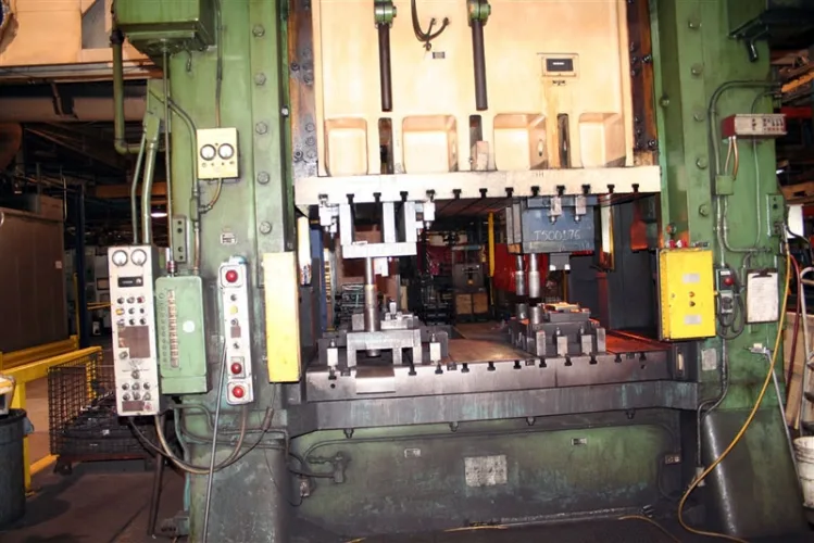 Photo #15 of SURPLUS TO THE ONGOING OPERATIONS OF A GLOBAL COMMERCIAL VEHICLE PARTS MANUFACTURER: 600-TON &  300-TON MINSTER SSDC PRESSES,  250-TON MINSTER GAP FRAME PRESS & FEED LINE