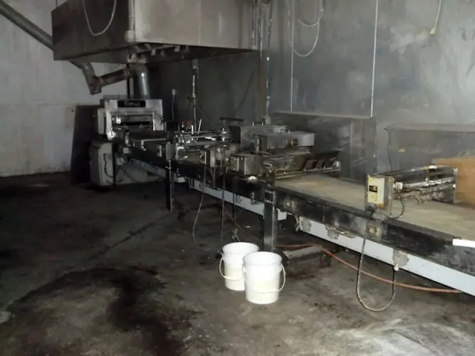 Photo #19 of BY ORDER OF US BANKRUPTCY COURT CASE # 13:12288 - SWEETBAKE INC.: INCLUDING: OVENS, MIXERS, WASHERS, BAGUETTE LINE, BAGEL LINE AND MUCH MORE!