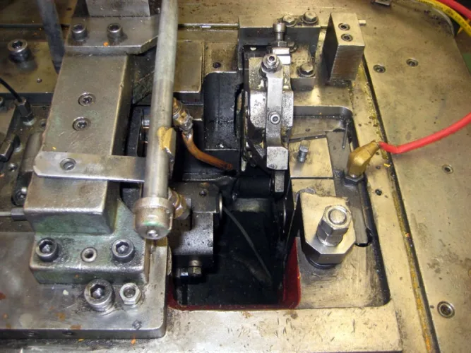 Photo #43 of SURPLUS TO THE ONGOING NEEDS OF L & M MANUFACTURING - HIGH SPEED FASTENER MANUFACTURING MACHINERY: COLD HEADERS, THREAD ROLLERS, PINCH POINTERS & MUCH MORE