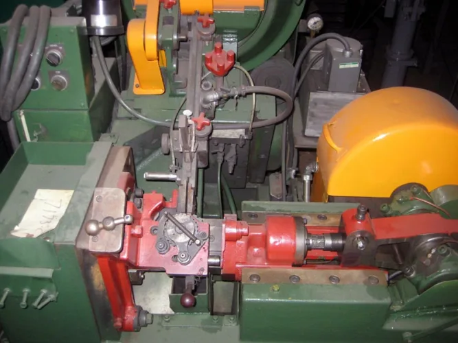 Photo #85 of SURPLUS TO THE ONGOING NEEDS OF L & M MANUFACTURING - HIGH SPEED FASTENER MANUFACTURING MACHINERY: COLD HEADERS, THREAD ROLLERS, PINCH POINTERS & MUCH MORE