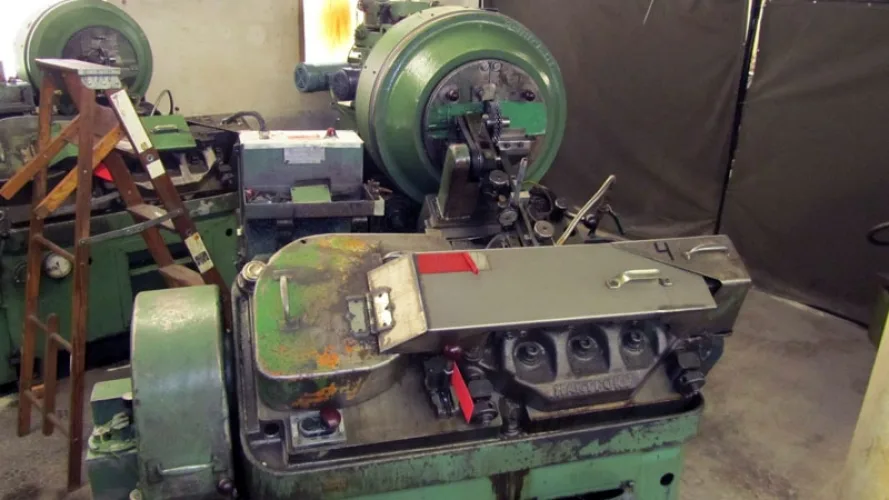 Photo #90 of SURPLUS TO THE ONGOING NEEDS OF L & M MANUFACTURING - HIGH SPEED FASTENER MANUFACTURING MACHINERY: COLD HEADERS, THREAD ROLLERS, PINCH POINTERS & MUCH MORE