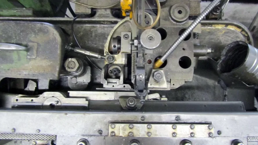 Photo #96 of SURPLUS TO THE ONGOING NEEDS OF L & M MANUFACTURING - HIGH SPEED FASTENER MANUFACTURING MACHINERY: COLD HEADERS, THREAD ROLLERS, PINCH POINTERS & MUCH MORE