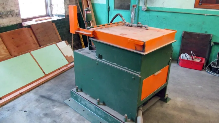 Photo #107 of SURPLUS TO THE ONGOING NEEDS OF L & M MANUFACTURING - HIGH SPEED FASTENER MANUFACTURING MACHINERY: COLD HEADERS, THREAD ROLLERS, PINCH POINTERS & MUCH MORE