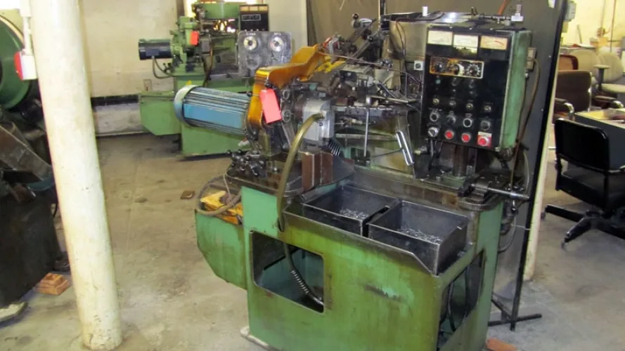 Photo #111 of SURPLUS TO THE ONGOING NEEDS OF L & M MANUFACTURING - HIGH SPEED FASTENER MANUFACTURING MACHINERY: COLD HEADERS, THREAD ROLLERS, PINCH POINTERS & MUCH MORE