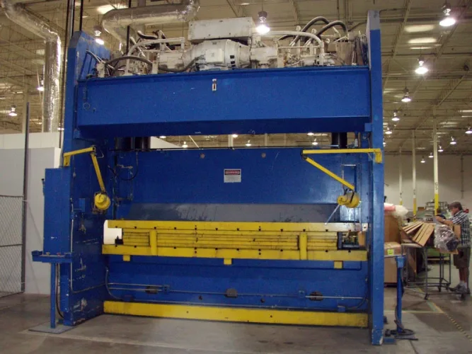 Photo #55 of NORTH AMERICAN INDUSTRIAL MACHINERY SALE - INCLUDING: PACIFIC, DAKE & MACRODYNE PRESSES, VERTICAL & HORIZONTAL BORING MILLS , POWER SHEAR, PROFILER, GRINDERS, PAINT BOOTHS & MUCH MORE!