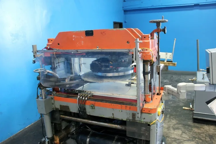 Photo #106 of NORTH AMERICAN INDUSTRIAL MACHINERY SALE - INCLUDING: PACIFIC, DAKE & MACRODYNE PRESSES, VERTICAL & HORIZONTAL BORING MILLS , POWER SHEAR, PROFILER, GRINDERS, PAINT BOOTHS & MUCH MORE!