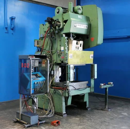 Photo #134 of NORTH AMERICAN INDUSTRIAL MACHINERY SALE - INCLUDING: PACIFIC, DAKE & MACRODYNE PRESSES, VERTICAL & HORIZONTAL BORING MILLS , POWER SHEAR, PROFILER, GRINDERS, PAINT BOOTHS & MUCH MORE!