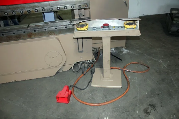 Photo #146 of NORTH AMERICAN INDUSTRIAL MACHINERY SALE - INCLUDING: PACIFIC, DAKE & MACRODYNE PRESSES, VERTICAL & HORIZONTAL BORING MILLS , POWER SHEAR, PROFILER, GRINDERS, PAINT BOOTHS & MUCH MORE!
