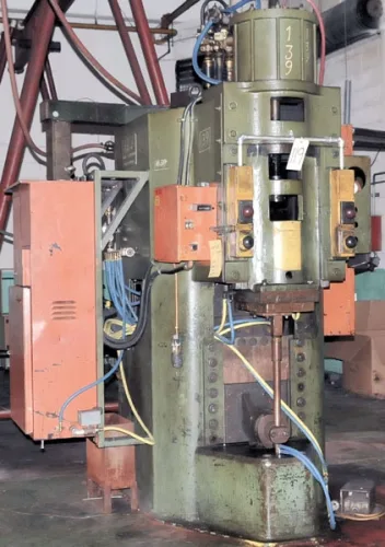 Photo #22 of BY ORDER OF COURT APPOINTED RECEIVER, CASE# CV-13-19489: NATIONAL AUTO RADIATOR MANUFACTURING CO. LTD: INCLUDING: (44) PRESSES UP TO 1200-TON, (6) SERVO FEED LINES, MACHINE & FABRICATION SHOP, ROBOTS, HUGE CMM, SCRAP REMOVAL SYSTEMS, WELDERS, FORKLIFTS &