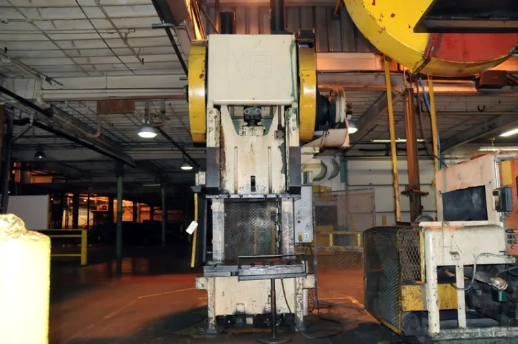Photo #96 of BY ORDER OF COURT APPOINTED RECEIVER, CASE# CV-13-19489: NATIONAL AUTO RADIATOR MANUFACTURING CO. LTD: INCLUDING: (44) PRESSES UP TO 1200-TON, (6) SERVO FEED LINES, MACHINE & FABRICATION SHOP, ROBOTS, HUGE CMM, SCRAP REMOVAL SYSTEMS, WELDERS, FORKLIFTS &