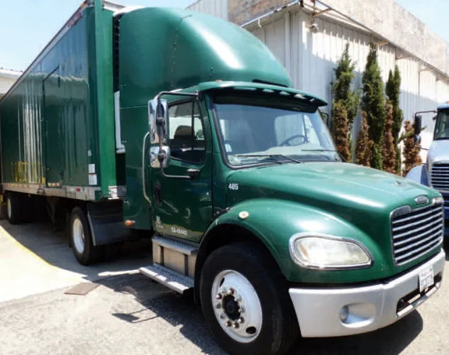 Photo #11 of BY ORDER OF U.S. BANKRUPTCY COURT CASE: 9:12-BK-12606  - AMK FOOD SERVICES, INC.: LATE MODEL FOOD SERVICE DELIVERY TRUCKS