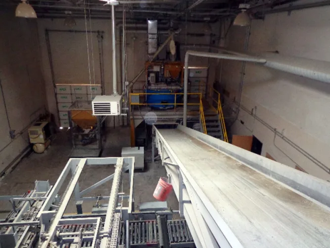 Photo #4 of BY ORDER OF THE LESSOR THE FORMER MACHINERY AND EQUIPMENT UTILIZED BY LACUNA, INC., D/B/A APEX BLOCK CORPORATION
