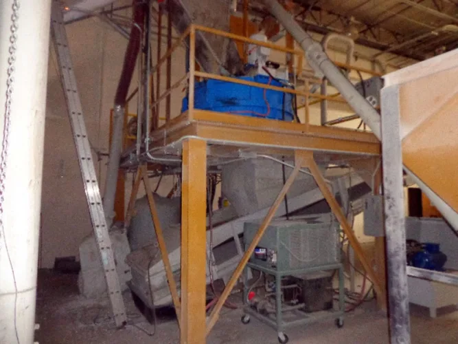 Photo #42 of BY ORDER OF THE LESSOR THE FORMER MACHINERY AND EQUIPMENT UTILIZED BY LACUNA, INC., D/B/A APEX BLOCK CORPORATION