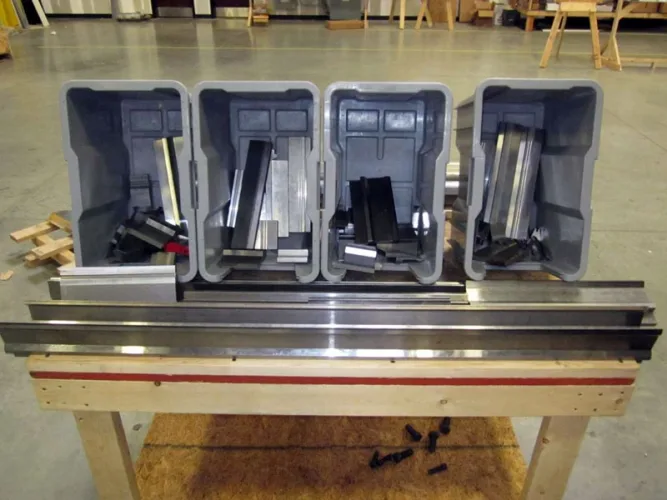 Photo #2 of CONTINENTAL CASE COMPANY: LATE MODEL METAL FABRICATION EQUIPMENT OF A MANUFACTURER OF REFRIGERATED SHELVING AND DISPLAY UNITS