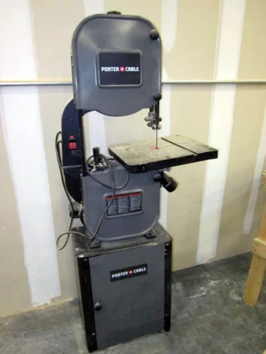 Photo #12 of CONTINENTAL CASE COMPANY: LATE MODEL METAL FABRICATION EQUIPMENT OF A MANUFACTURER OF REFRIGERATED SHELVING AND DISPLAY UNITS
