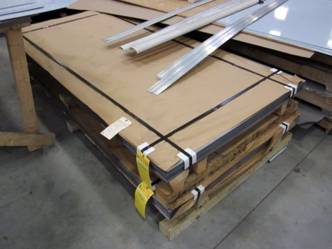 Photo #22 of CONTINENTAL CASE COMPANY: LATE MODEL METAL FABRICATION EQUIPMENT OF A MANUFACTURER OF REFRIGERATED SHELVING AND DISPLAY UNITS