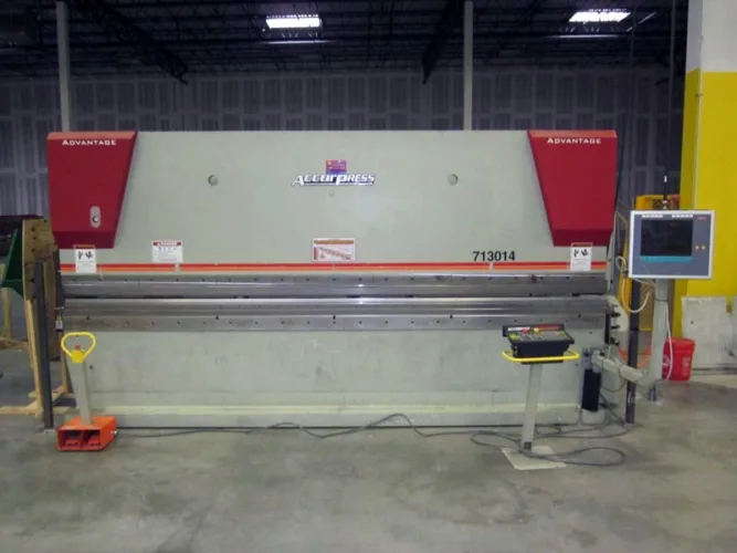 Photo #37 of CONTINENTAL CASE COMPANY: LATE MODEL METAL FABRICATION EQUIPMENT OF A MANUFACTURER OF REFRIGERATED SHELVING AND DISPLAY UNITS